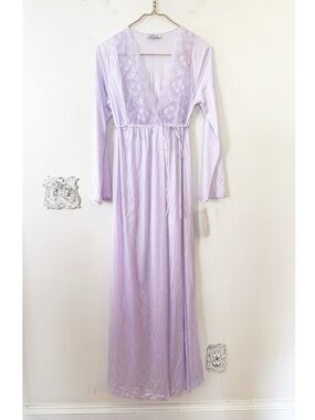 NWT Vintage Gilead Peignoir Set Lavender Lace Nightgown and Robe 2pc S